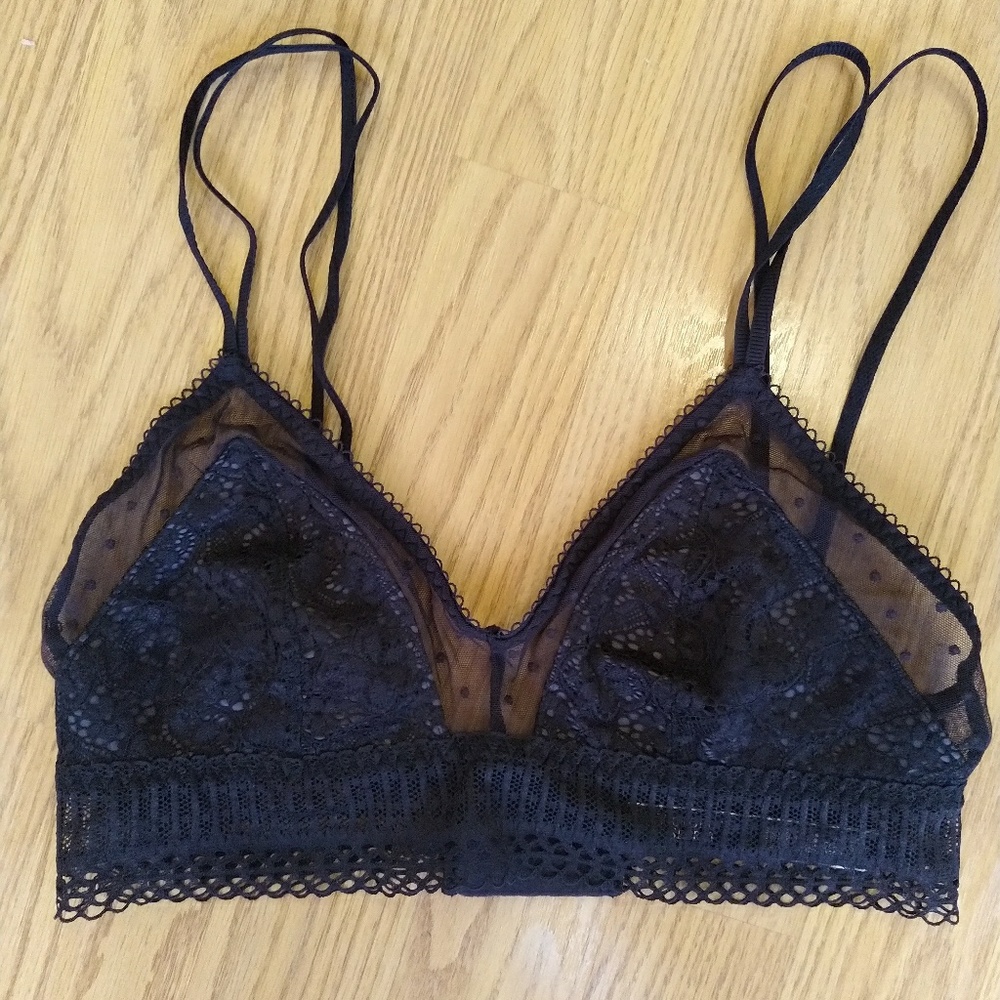 VS Lace Bralette